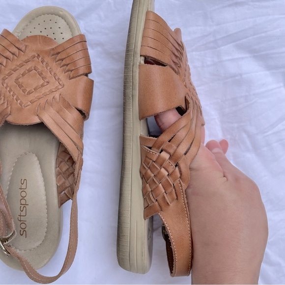 SOFTSPOTS TELA WOVEN HUARACHE LEATHER DARK BEIGE/NATURAL SANDALS SIZE 6W - Picture 4 of 11